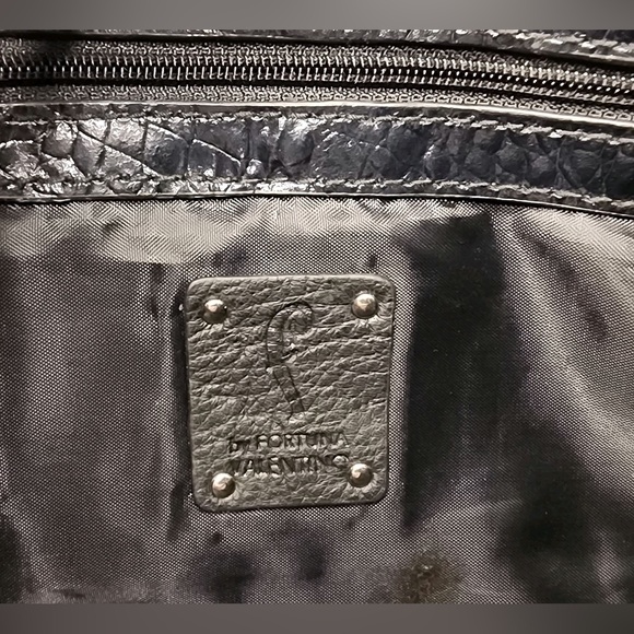 Fortuna Valentino Genuine Croc Embossed Leather Shoulder Bag Purse w/Chain NWOT - Picture 12 of 13